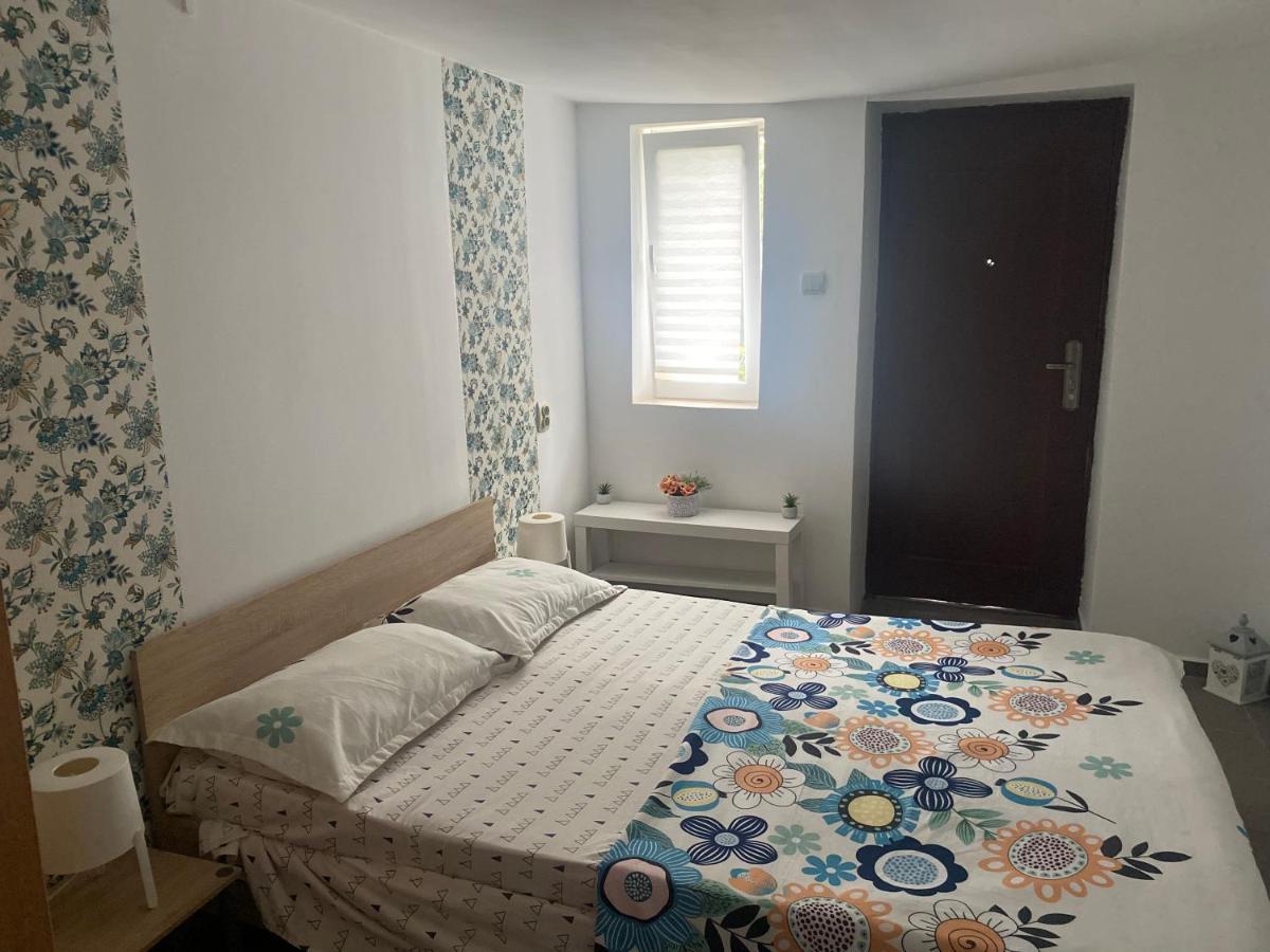 Casa David Apartment Корбу Екстериор снимка