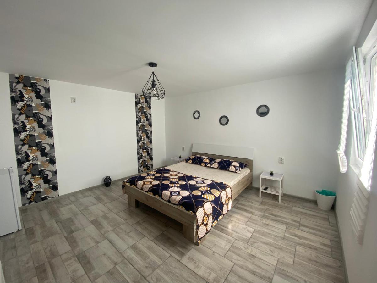 Casa David Apartment Корбу Екстериор снимка
