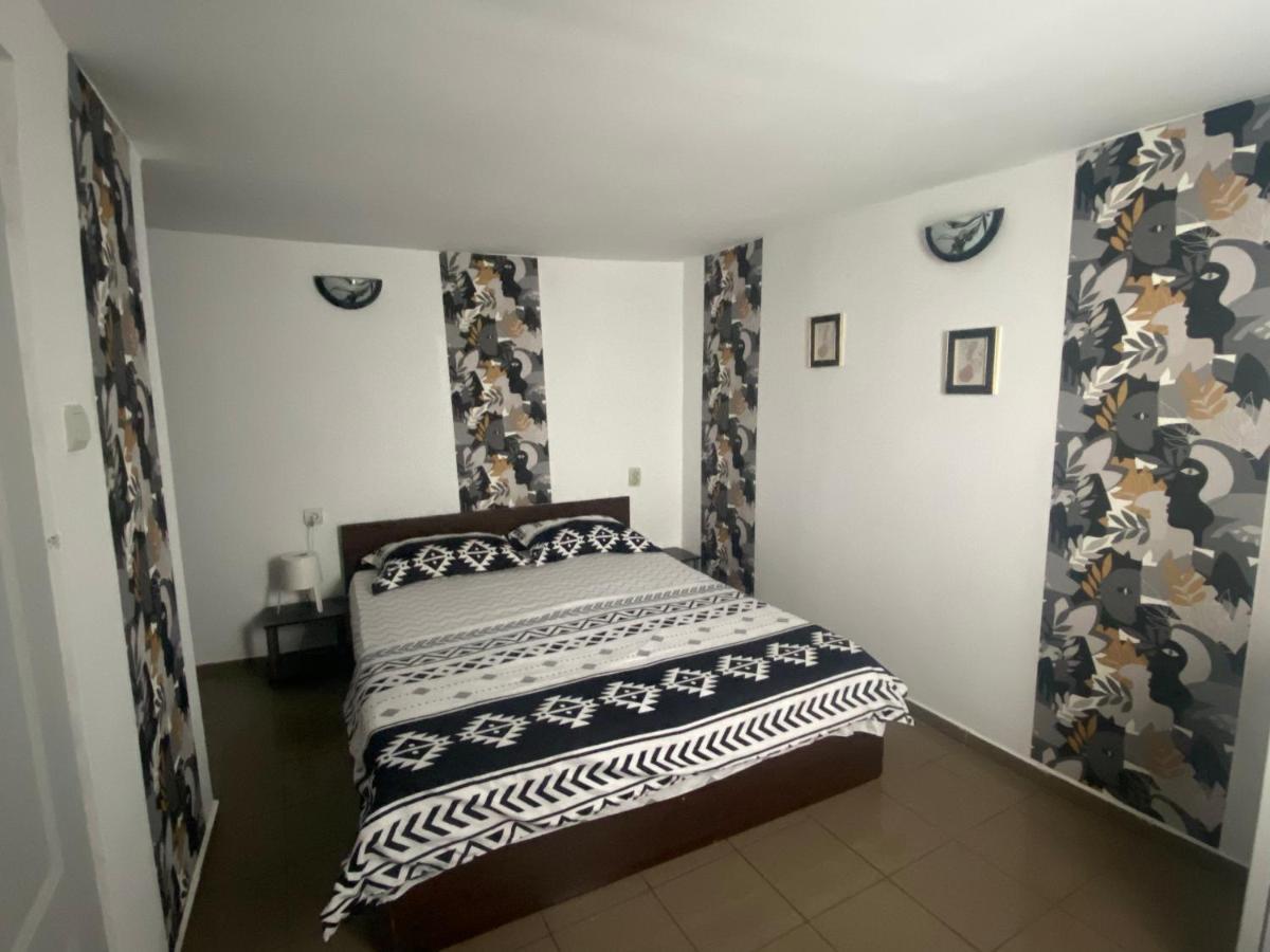 Casa David Apartment Корбу Екстериор снимка